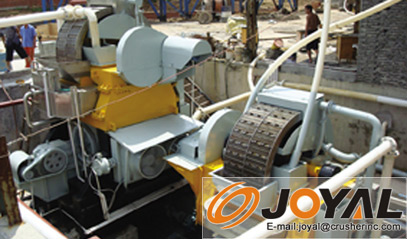 高梯(ti)度(du)磁(ci)選(xuan)機(ji)